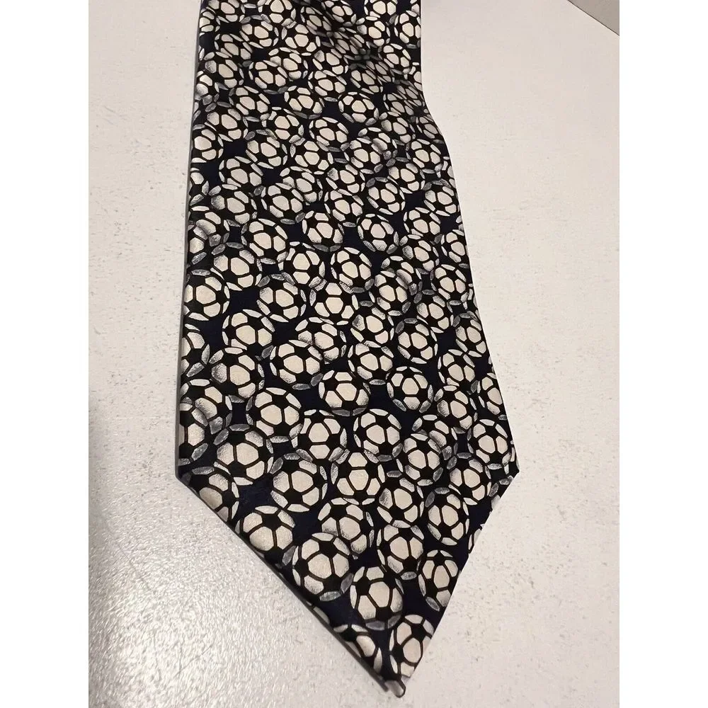 MUSEUM ARTIFACTS Men's Tie 100%‎ Silk Soccer Necktie 59.5